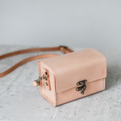 經典全手工植鞣原色牛皮真皮相機包 