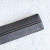 植鞣牛皮深鐵灰色扁長方形真皮筆袋