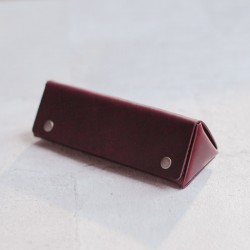 植鞣牛皮三角立體眼鏡盒