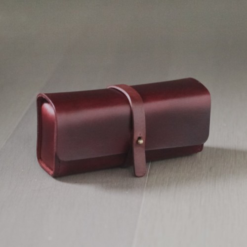 植鞣牛皮深酒紅色立體筆盒眼鏡盒