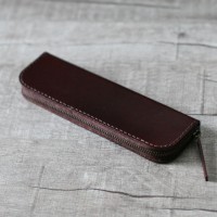 深棕色硬挺立體植鞣真皮革筆袋
