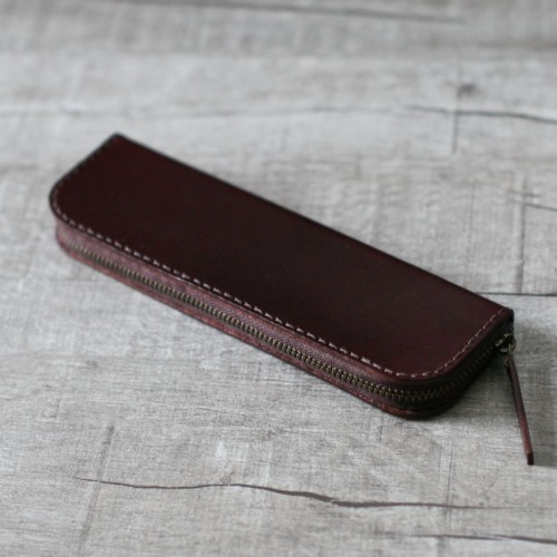 深棕色硬挺立體植鞣真皮革筆袋