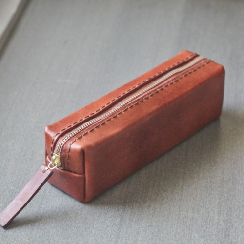紅褐色立體植鞣真皮革筆袋