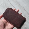 iPhone深咖啡色自然紋牛皮皮套